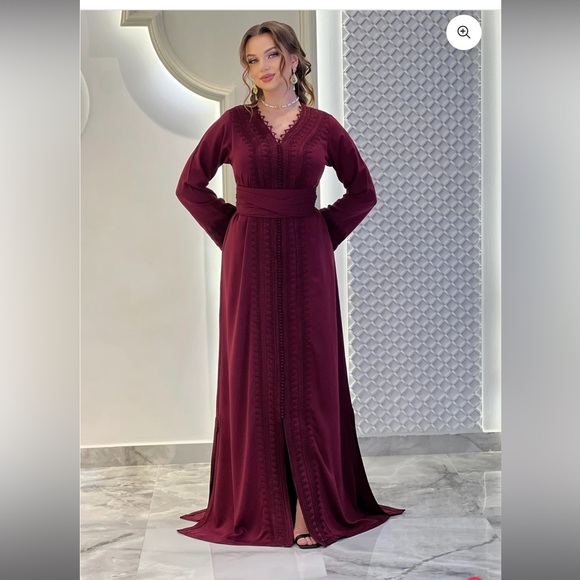 Elegant Burgundy Long Kaftan Maxi Dress with Waist Sash